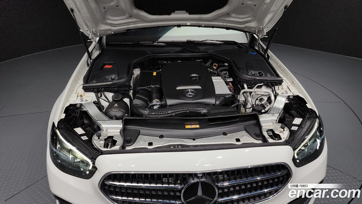Mercedes-Benz E-Class 2023