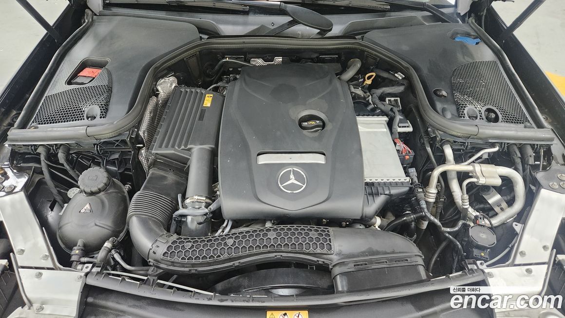 Mercedes-Benz E-Class 2023