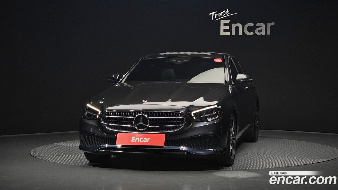 Mercedes-Benz E-Class 2021