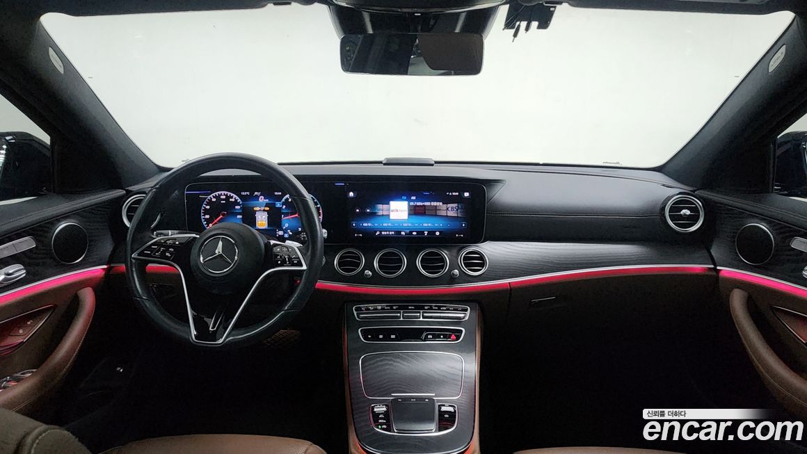 Mercedes-Benz E-Class 2023