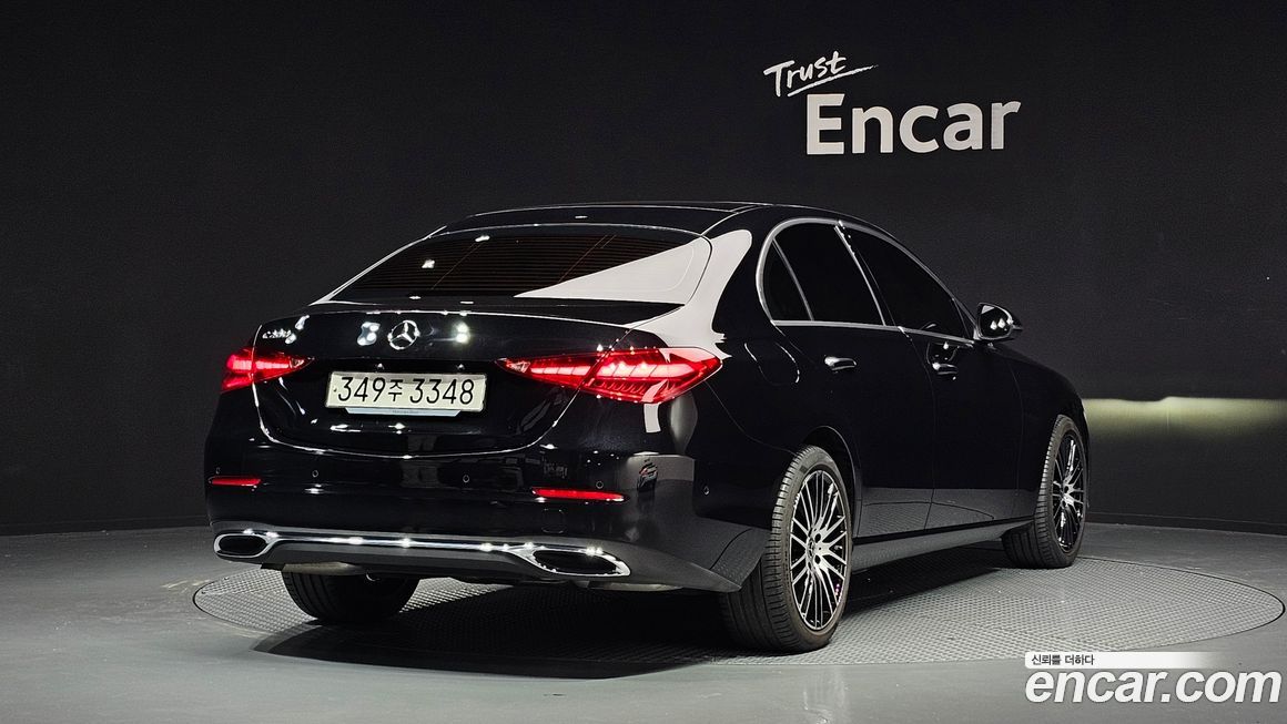 Mercedes-Benz C-Class 2024