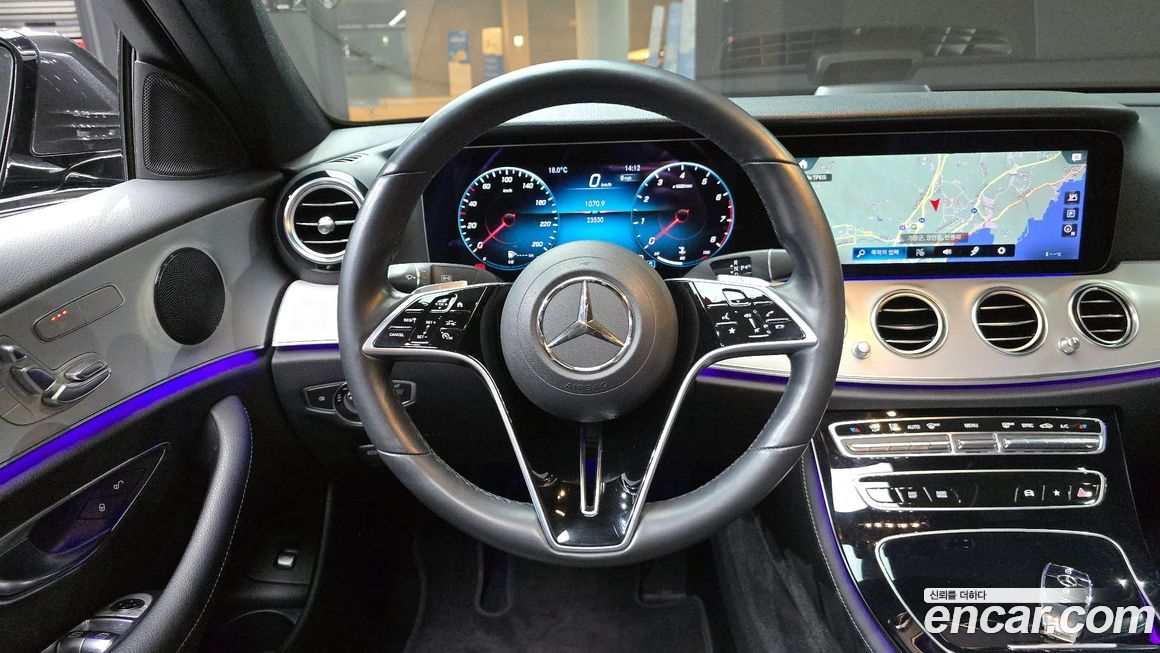 Mercedes-Benz E-Class 2021