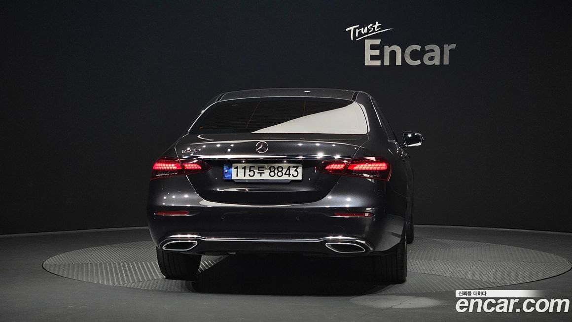 Mercedes-Benz E-Class 2021