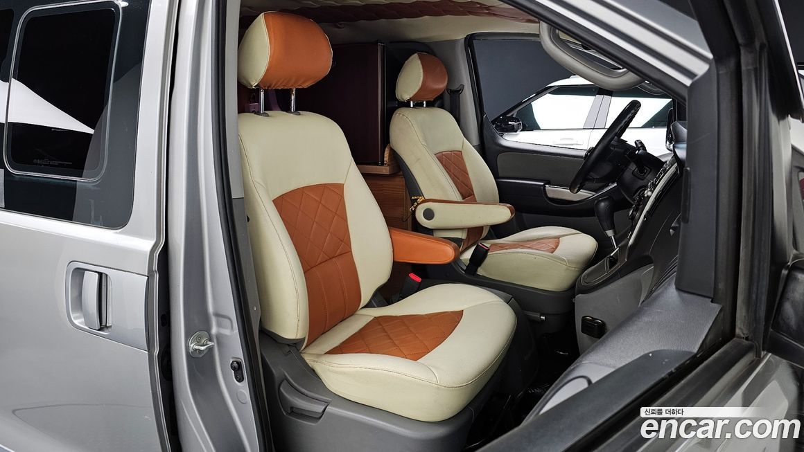 Hyundai Starex 2013