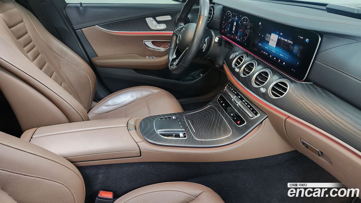 Mercedes-Benz E-Class 2023