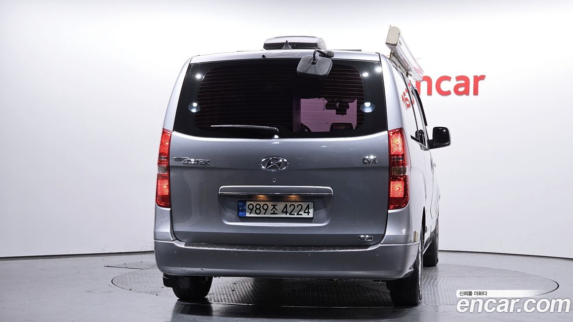 Hyundai Starex 2013