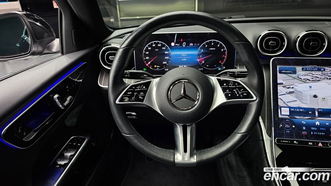 Mercedes-Benz C-Class 2024