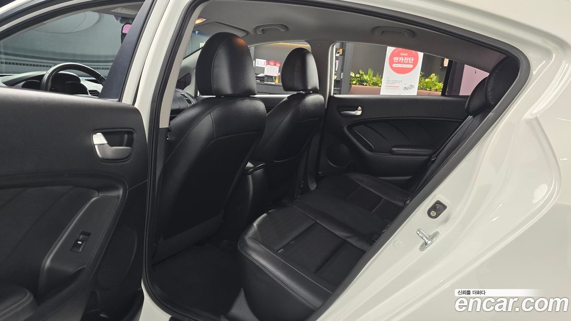 Kia K3 2016