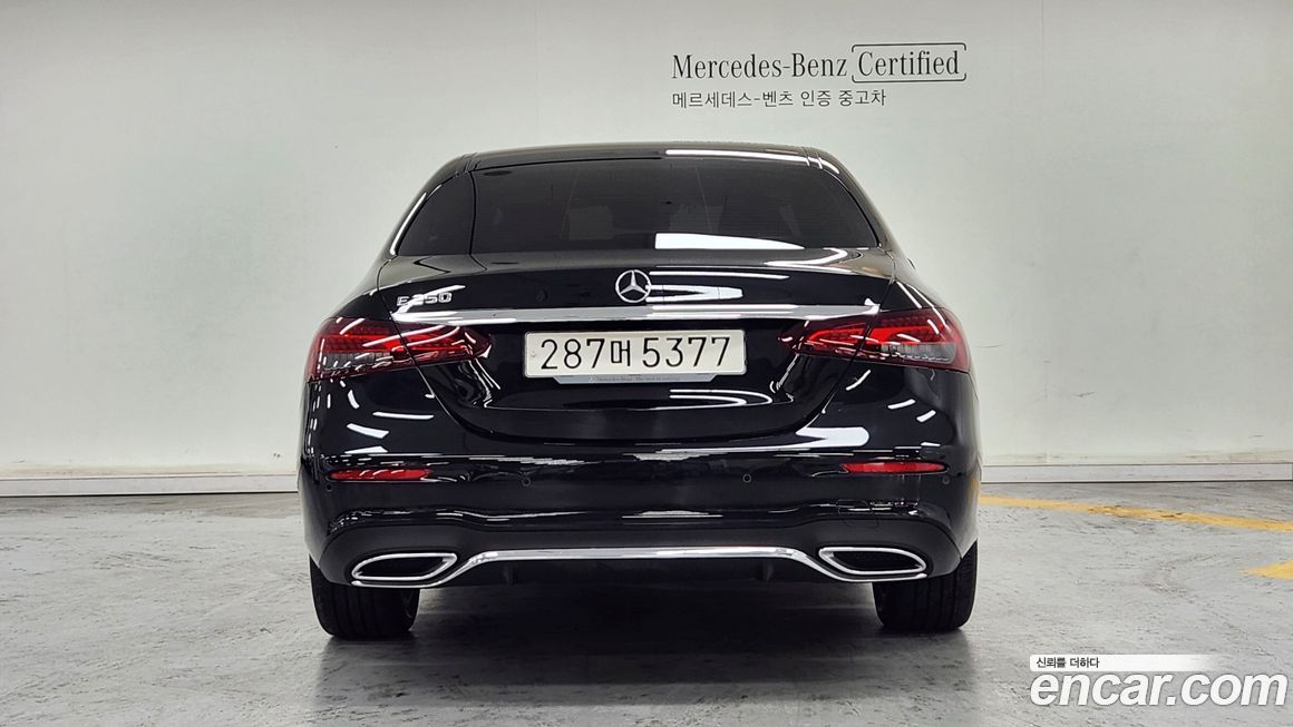 Mercedes-Benz E-Class 2023