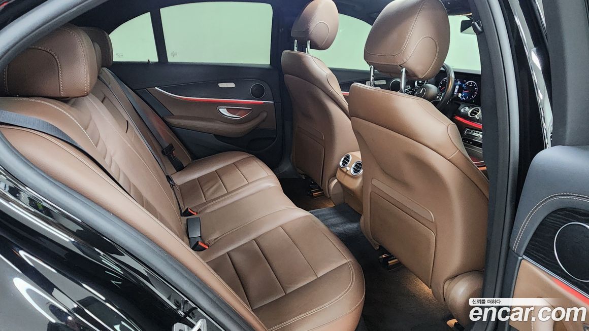 Mercedes-Benz E-Class 2023