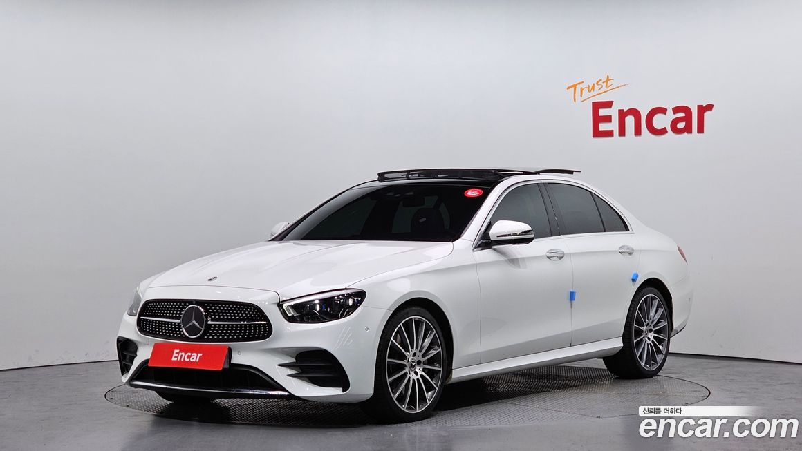 Mercedes-Benz E-Class 2022