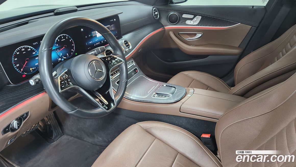 Mercedes-Benz E-Class 2023