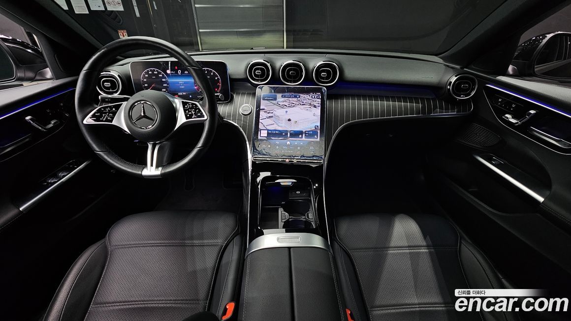 Mercedes-Benz C-Class 2024