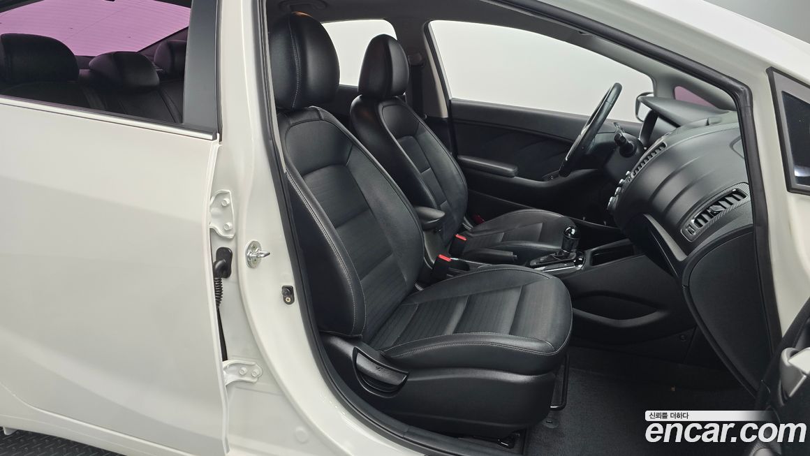 Kia K3 2016