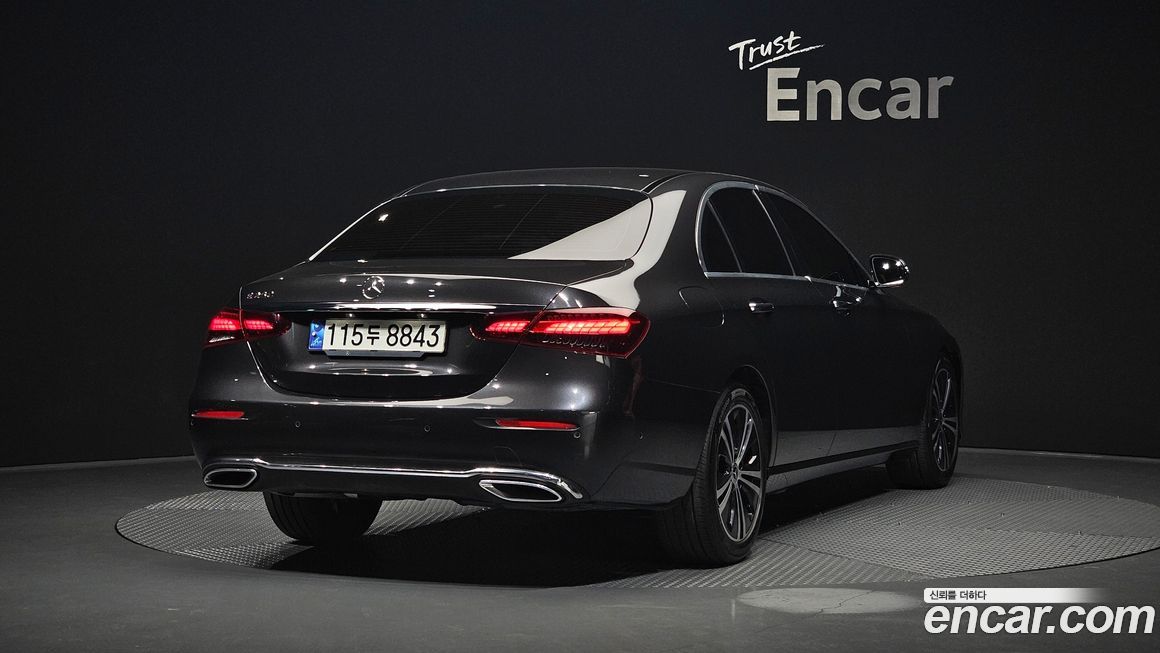 Mercedes-Benz E-Class 2021