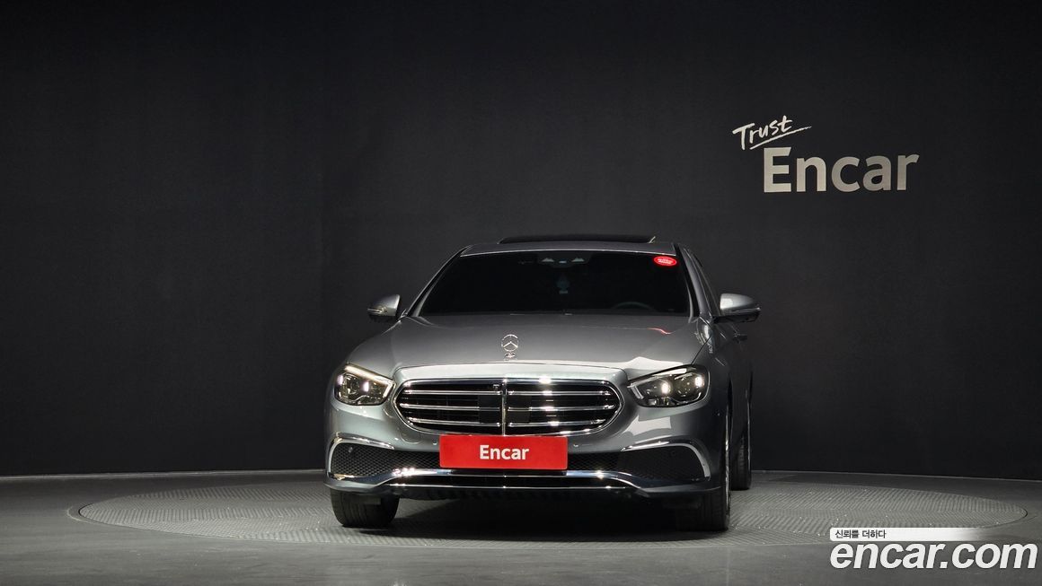 Mercedes-Benz E-Class 2023