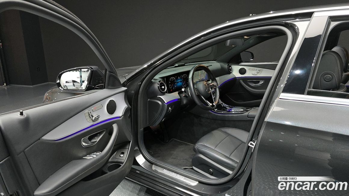 Mercedes-Benz E-Class 2021