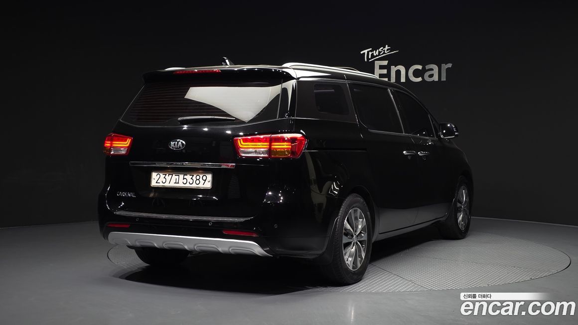 Kia Canival 2017