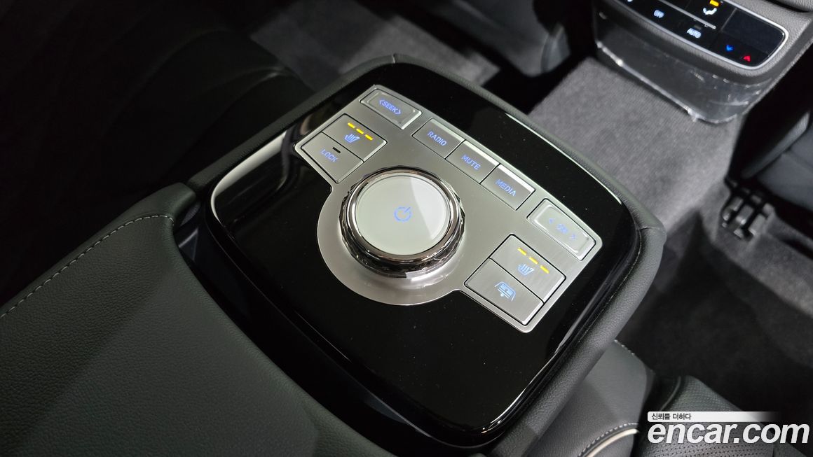 Genesis G80 2023