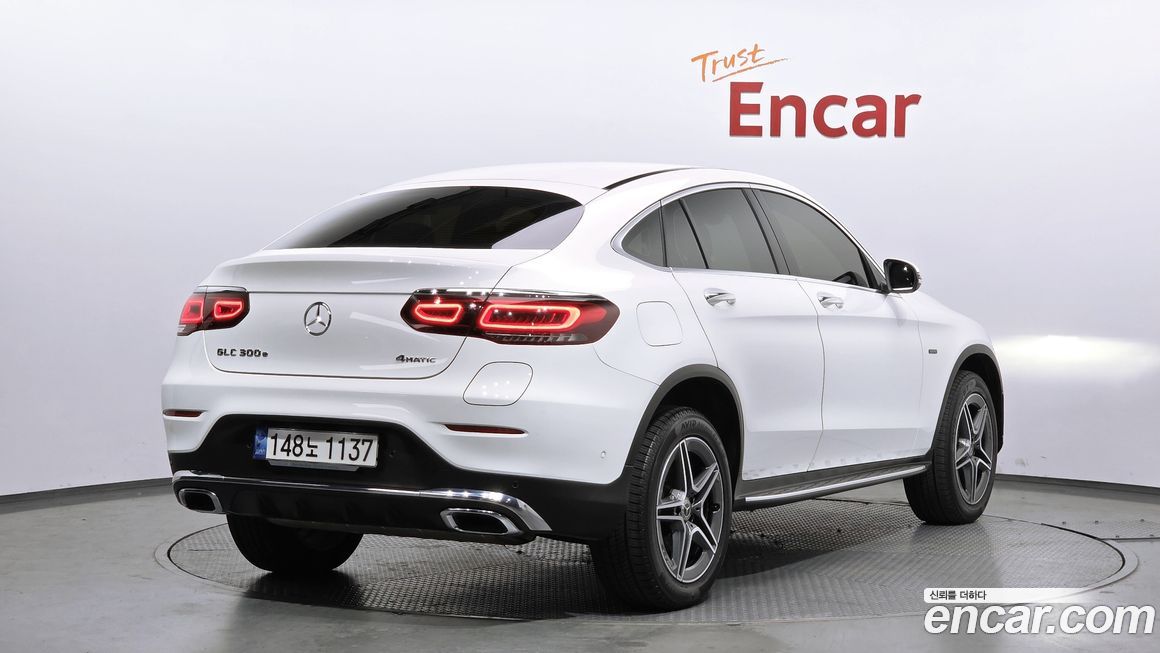 Mercedes-Benz GLC-Class 2021