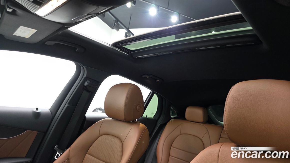 Mercedes-Benz GLC-Class 2021