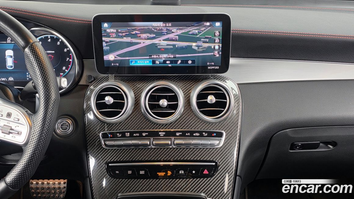 Mercedes-Benz GLC-Class 2022