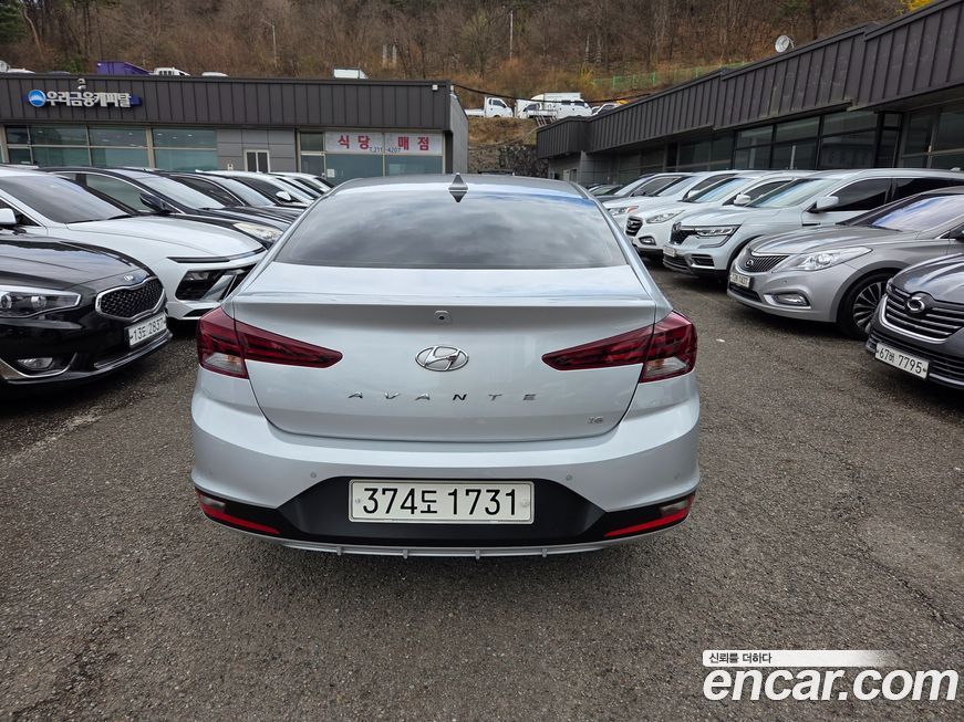 Hyundai AVANTE 2019