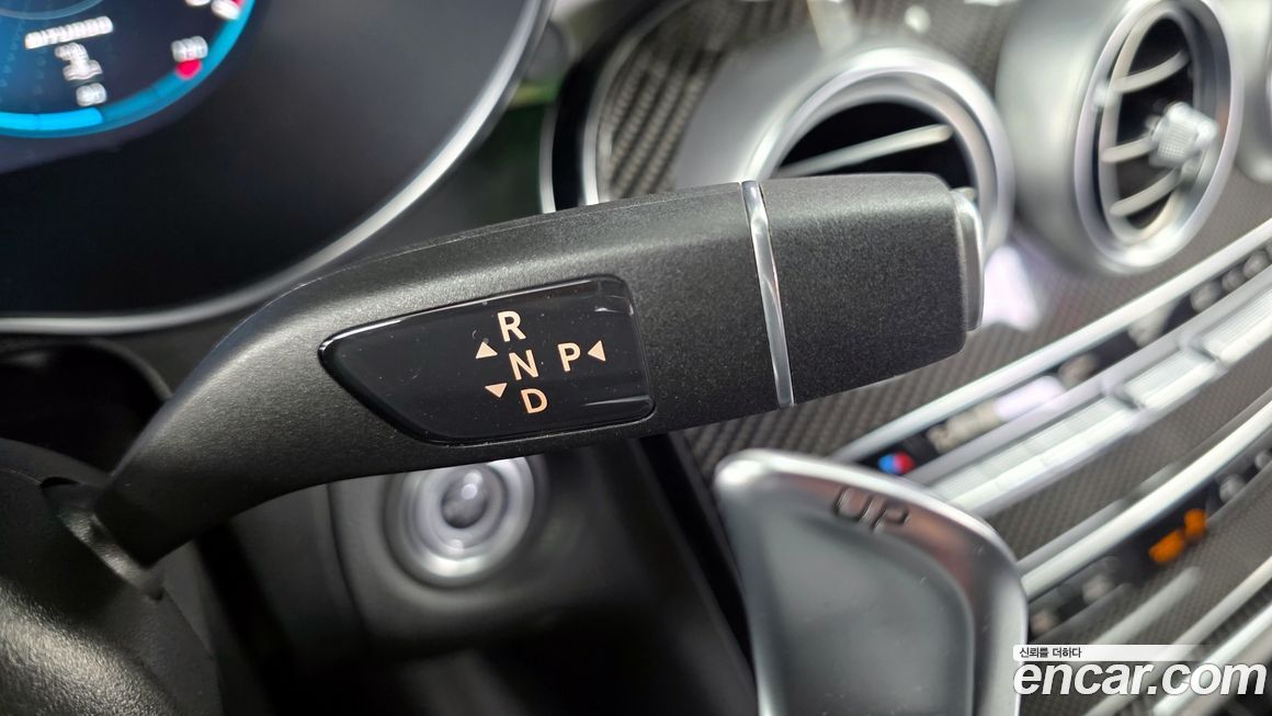 Mercedes-Benz GLC-Class 2022