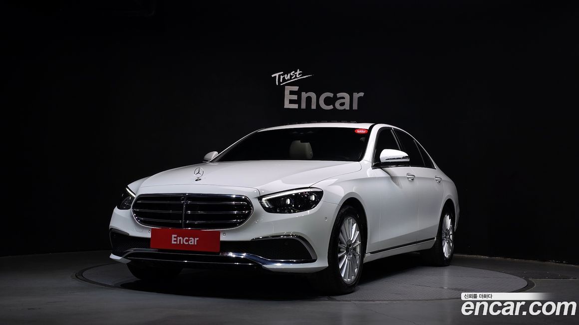 Mercedes-Benz E-Class 2023