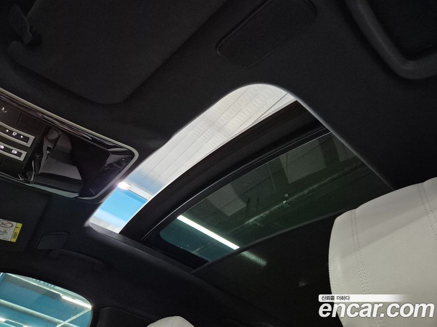 Land Rover Range Rover Velar 2021