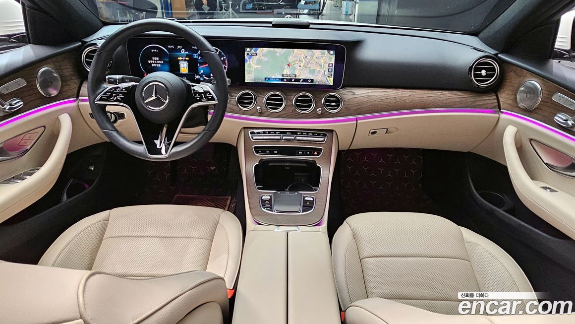 Mercedes-Benz E-Class 2023