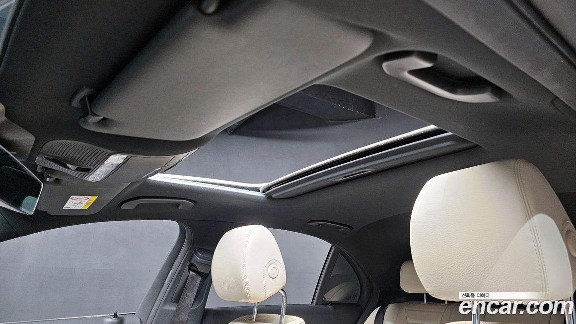 Mercedes-Benz E-Class 2023