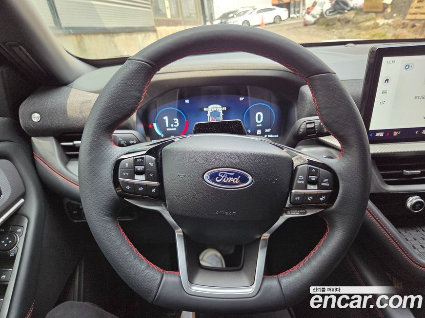 Ford Explorer 2025
