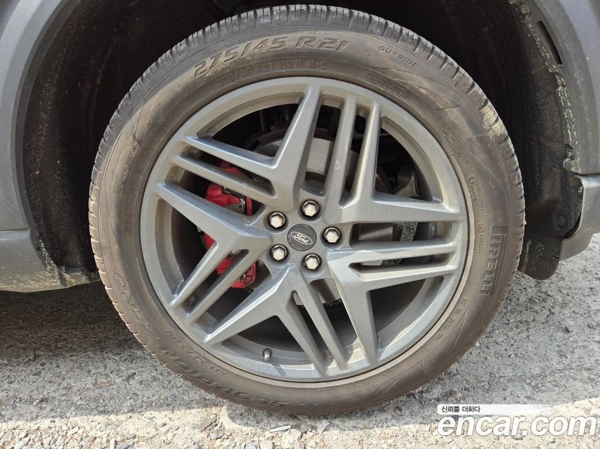 Ford Explorer 2025