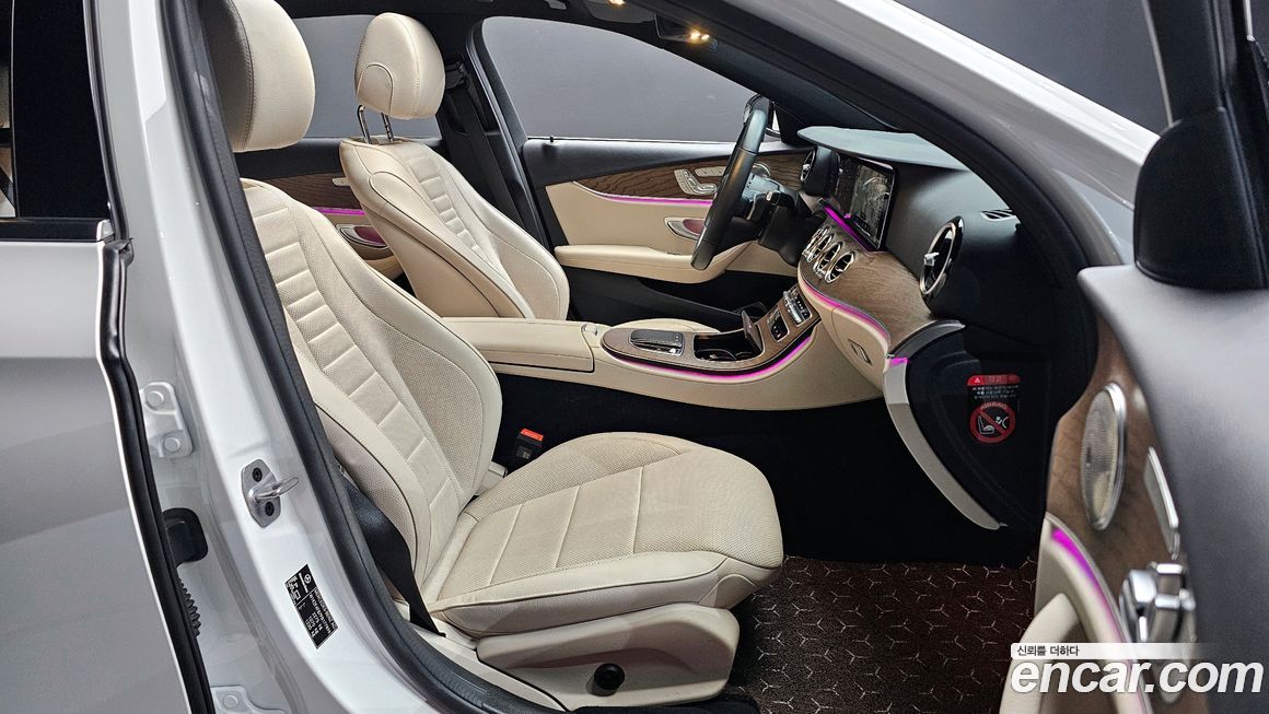 Mercedes-Benz E-Class 2023