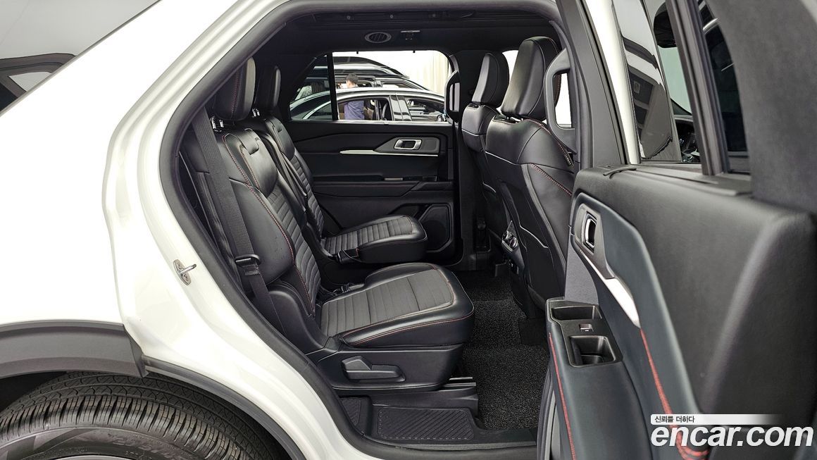 Ford Explorer 2025