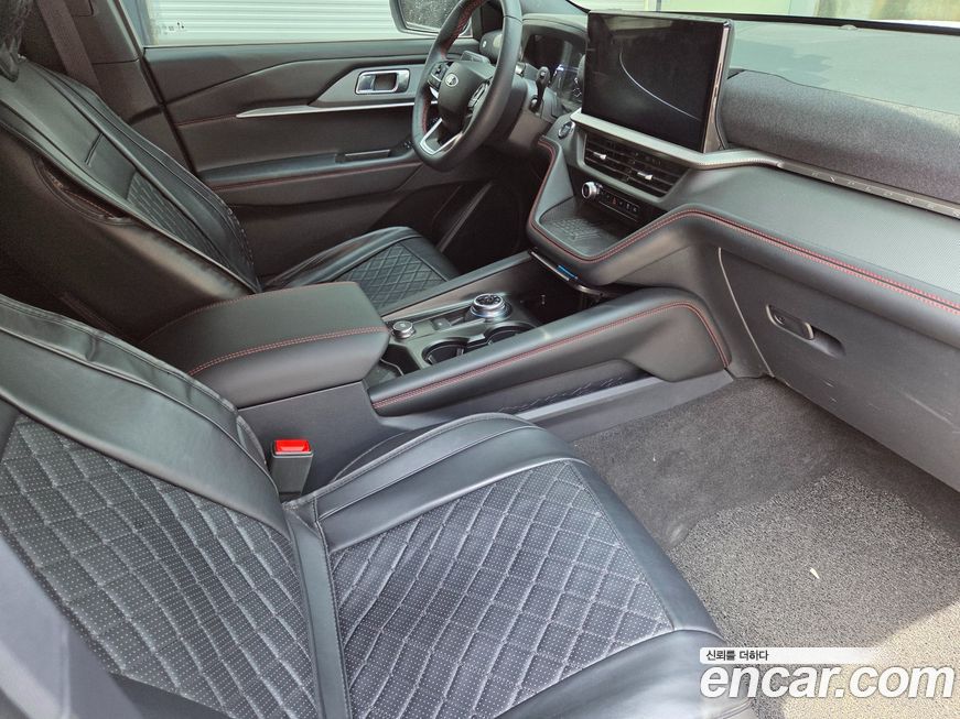 Ford Explorer 2025