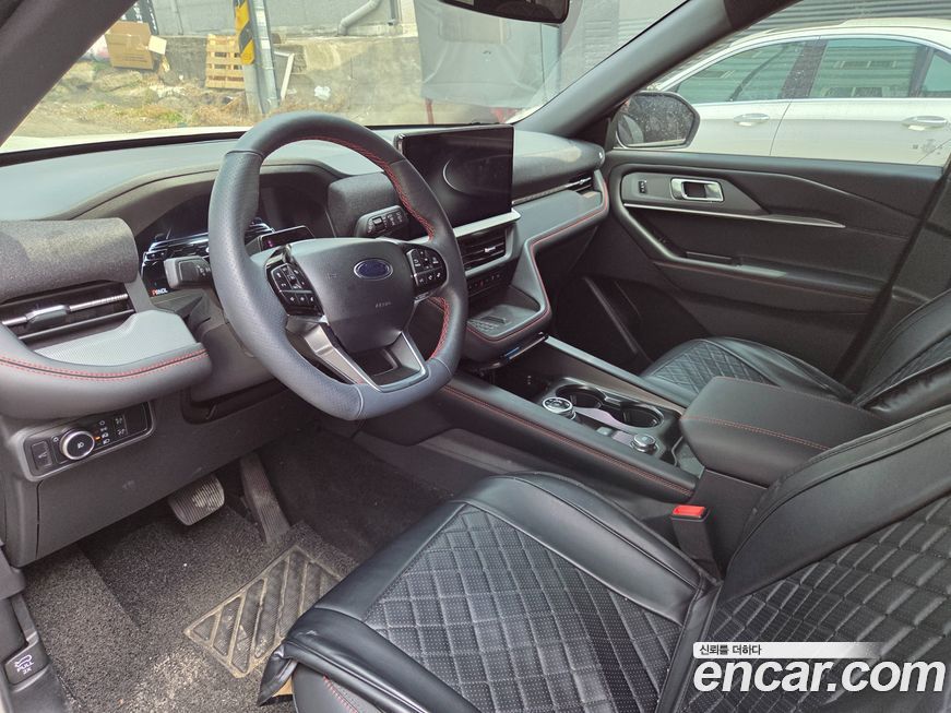 Ford Explorer 2025