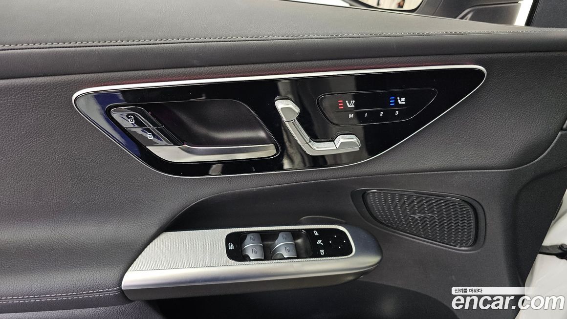 Mercedes-Benz GLC-Class 2024