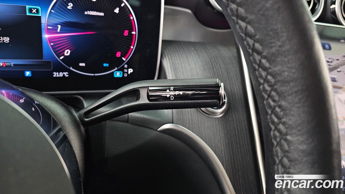 Mercedes-Benz GLC-Class 2024