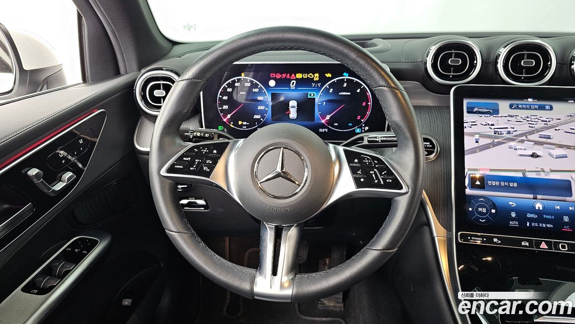 Mercedes-Benz GLC-Class 2024