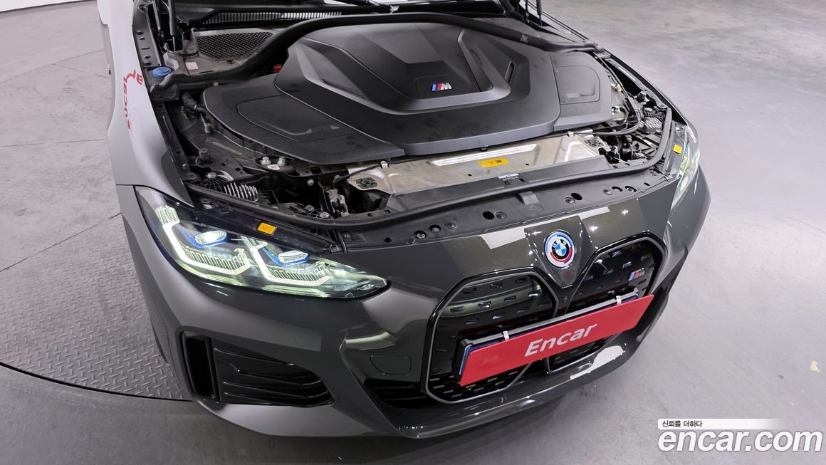 BMW i4 2023