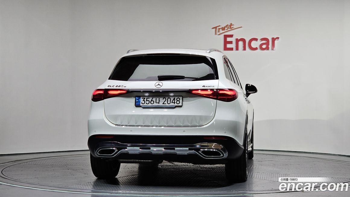 Mercedes-Benz GLC-Class 2024