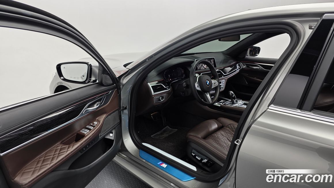 BMW 7-Series 2021