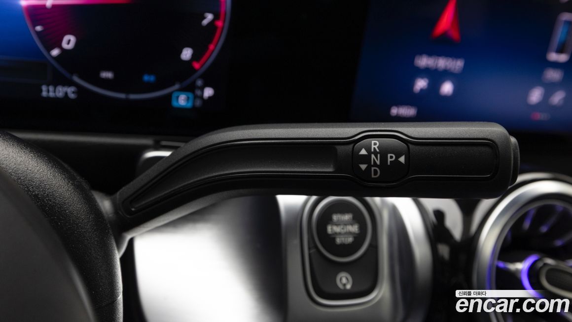 Mercedes-Benz GLB-Class 2025