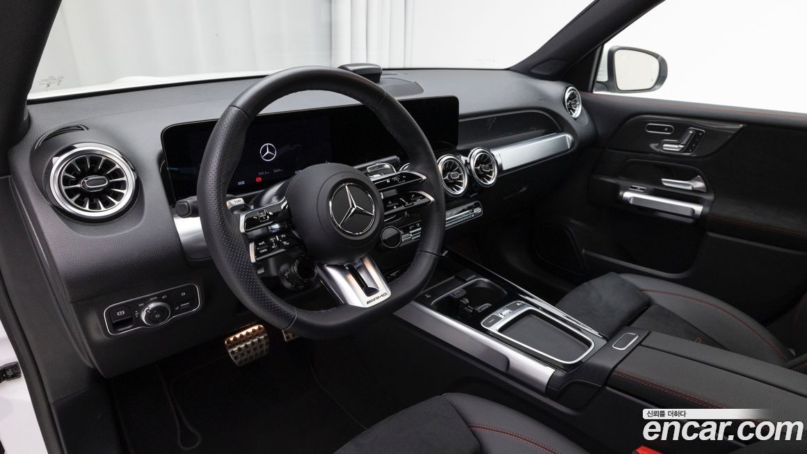 Mercedes-Benz GLB-Class 2025