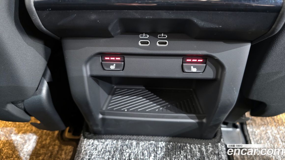 BMW 5-Series 2025