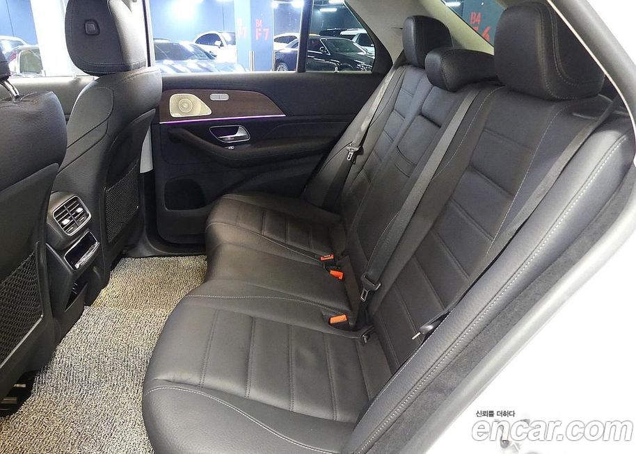 Mercedes-Benz GLE-Class 2021