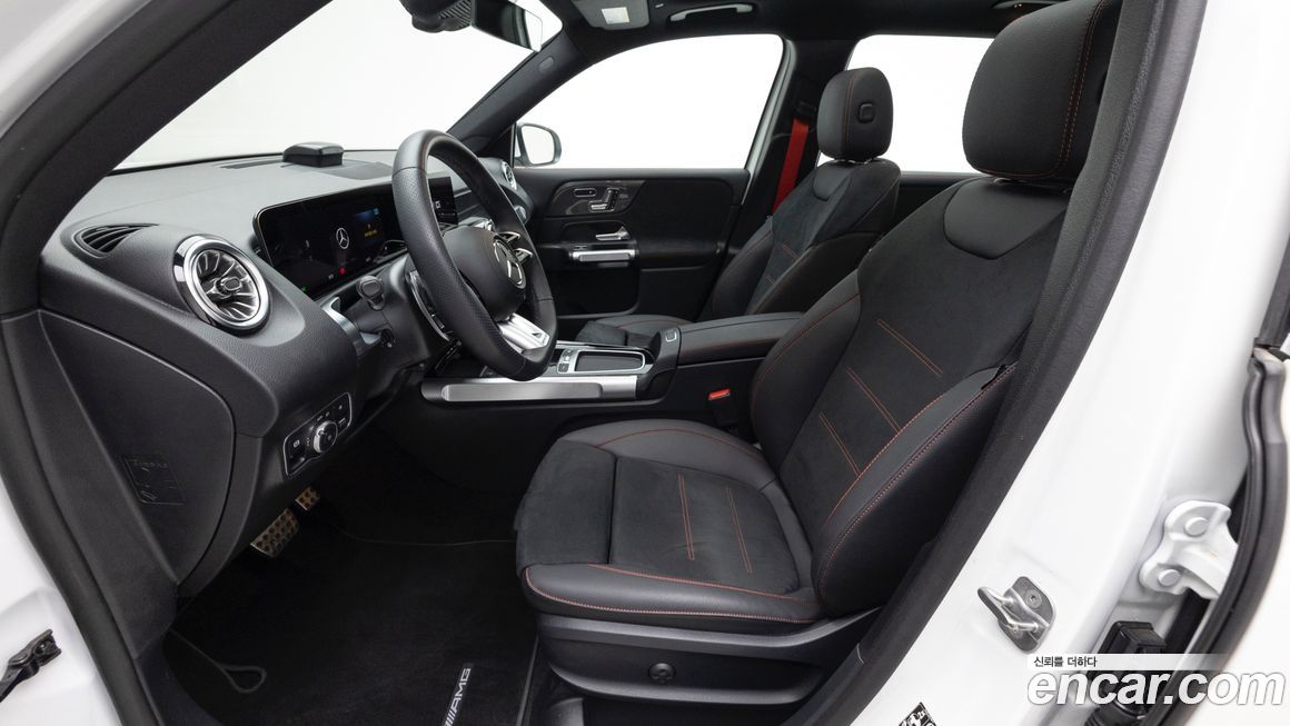 Mercedes-Benz GLB-Class 2025