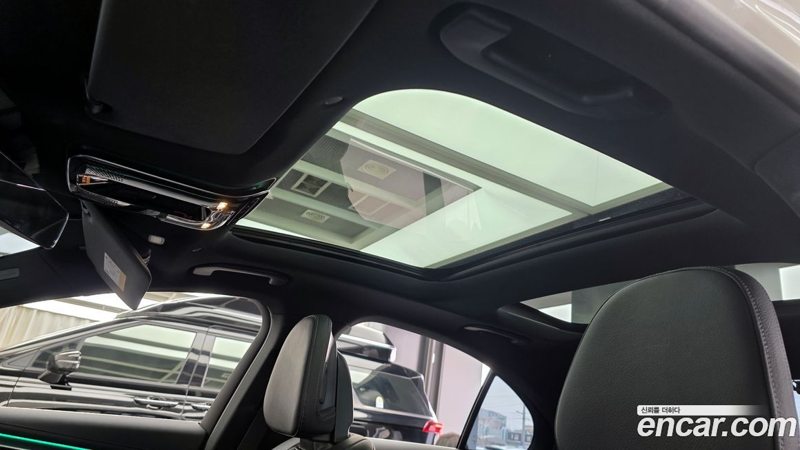 Mercedes-Benz E-Class 2025